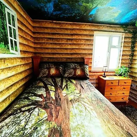 Squirrel Hideaway With Hot Tub In Formby, Liverpool Exterior photo