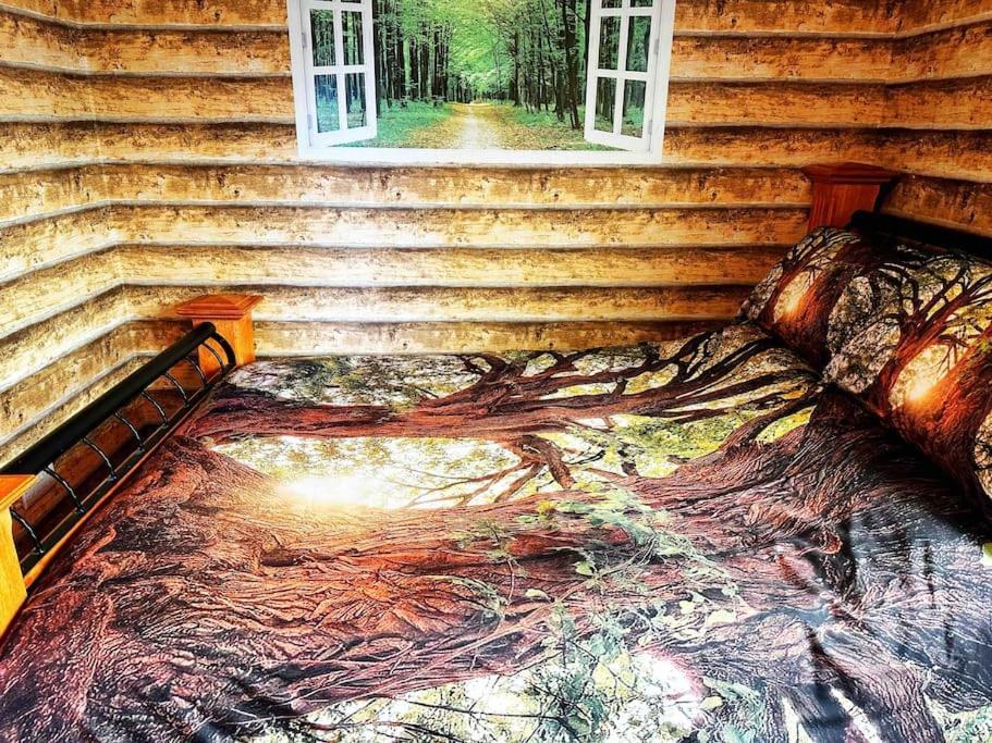 Squirrel Hideaway With Hot Tub In Formby, Liverpool Apartment *